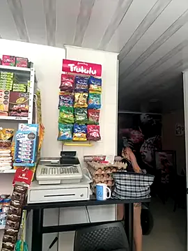 akamilasweetcm101 – webcam model profile photo Image 4