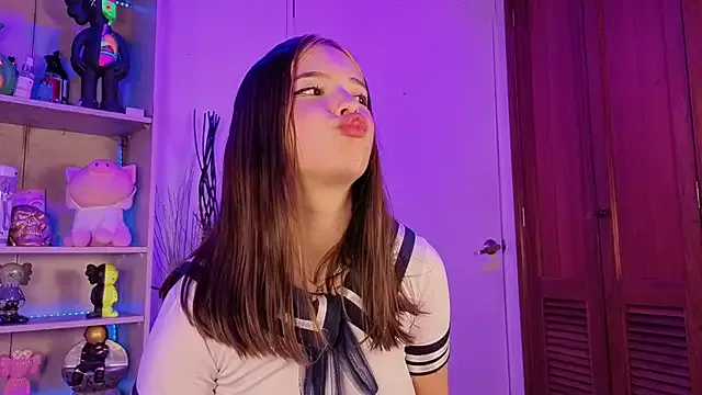 DojaMeow19 – webcam model profile photo Image 3