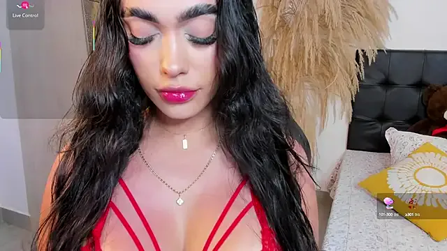 Hottyhousewife18 – webcam model profile photo Image 3