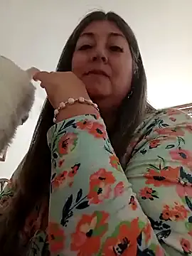 AryaMyers – webcam model profile photo Image 12