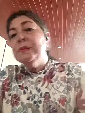 AryaMyers – webcam model profile photo Image 14