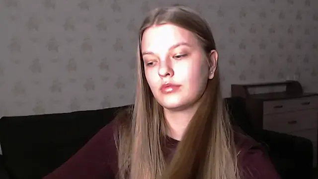 EmySway – webcam model profile photo