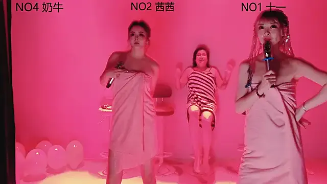 CarleeVelvet – webcam model profile photo Image 2