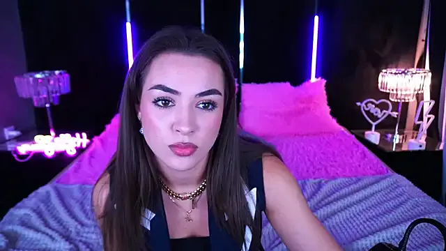 AmiiraSkky – webcam model profile photo Image 14