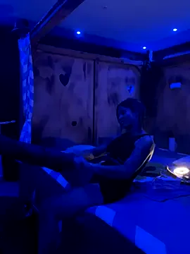 LucySkyvy – webcam model profile photo Image 18