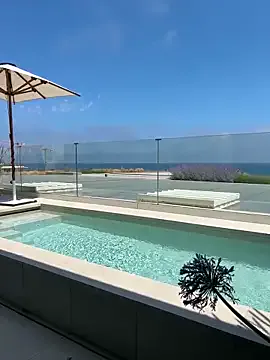 LucySkyvy – webcam model profile photo Image 2