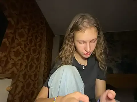 Hiiichan88 – webcam model profile photo Image 15