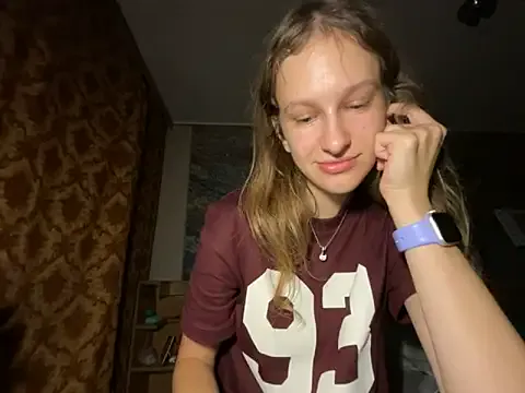 Hiiichan88 – webcam model profile photo Image 16