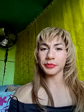 Playful_Adriana – webcam model profile photo Image 18