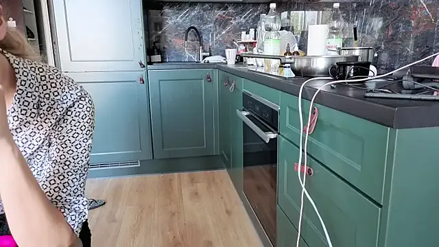 akamilasweetcm101 – webcam model profile photo Image 4