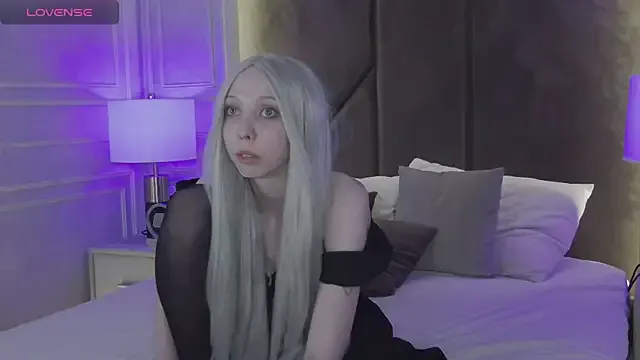 CarleeVelvet – webcam model profile photo Image 7