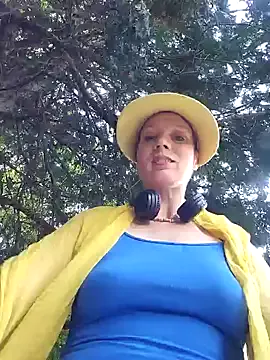 MissDesi webcam show Image 9