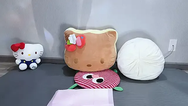 serena_willow – webcam model profile photo Image 18