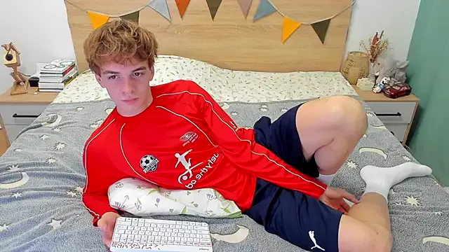 akamilasweetcm101 – webcam model profile photo Image 12