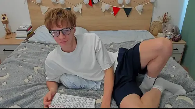 akamilasweetcm101 – webcam model profile photo Image 8