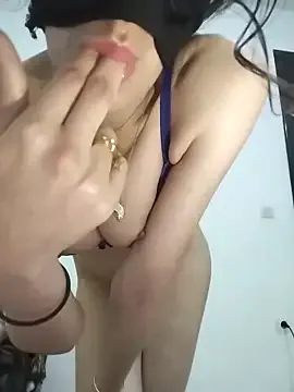 OnlyPragya – webcam model profile photo Image 4