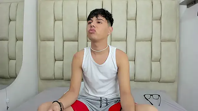 maxx_william – webcam model profile photo Image 13