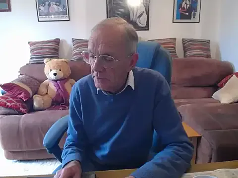 LolaBriink – webcam model profile photo Image 16