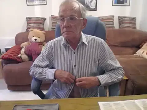 LolaBriink – webcam model profile photo Image 3