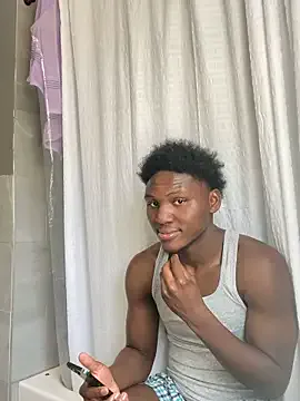 maxx_william – webcam model profile photo Image 4