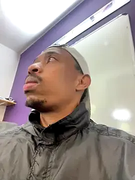 NinaMuller – webcam model profile photo Image 3