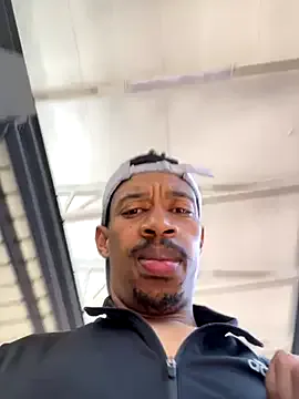 NinaMuller – webcam model profile photo Image 5