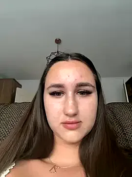 LaurenDwar – webcam model profile photo Image 5