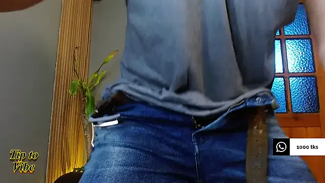 Spunstud webcam show Image 4