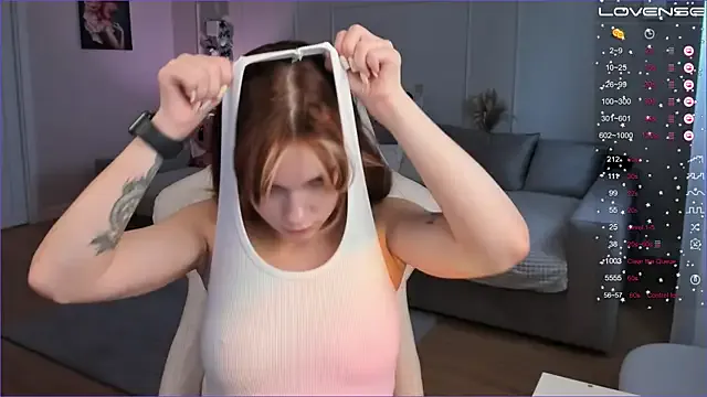 HelenaNiki – webcam model profile photo Image 2