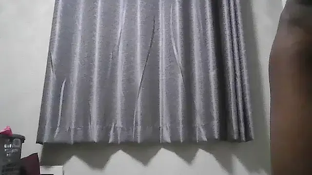 AlondraHill – webcam model profile photo Image 11