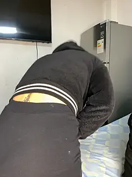 Red_Lola – webcam model profile photo Image 11