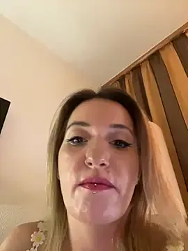 Luna_Sanders – webcam model profile photo Image 13