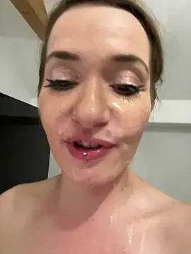 Luna_Sanders – webcam model profile photo Image 9