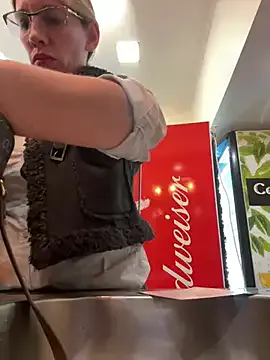 akamilasweetcm101 – webcam model profile photo Image 13