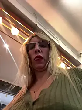 akamilasweetcm101 – webcam model profile photo Image 14