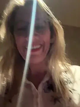 akamilasweetcm101 – webcam model profile photo Image 7