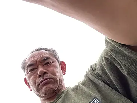 19xTHAxGOD – webcam model profile photo Image 14