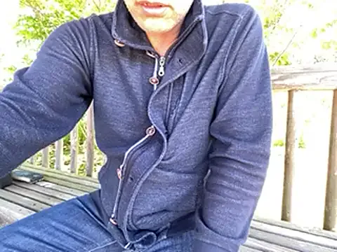 19xTHAxGOD – webcam model profile photo Image 2