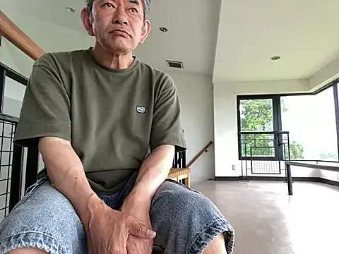 19xTHAxGOD – webcam model profile photo Image 6