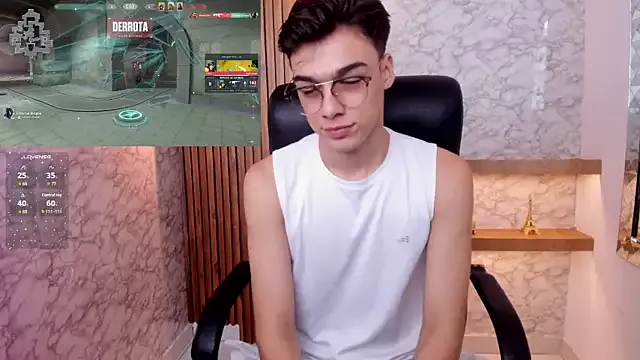 CharlieRayee – webcam model profile photo Image 12