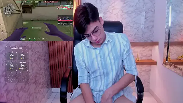 CharlieRayee – webcam model profile photo Image 13