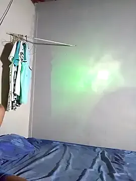 19xTHAxGOD – webcam model profile photo Image 13