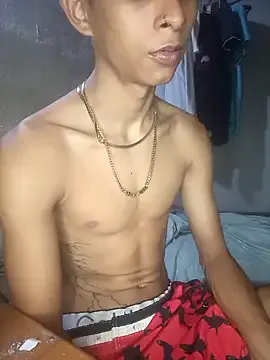 19xTHAxGOD – webcam model profile photo Image 2