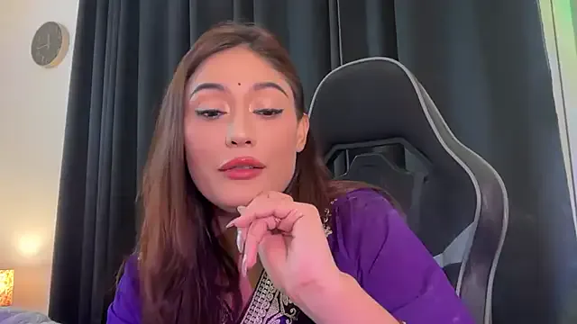 AfricanQueenxx25 – webcam model profile photo Image 4