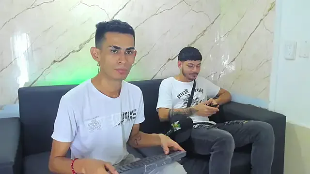 akamilasweetcm101 – webcam model profile photo Image 11