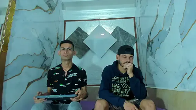 akamilasweetcm101 – webcam model profile photo Image 3