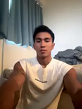 LauCamila – webcam model profile photo Image 4