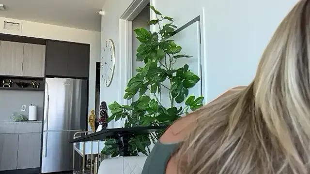 violetsinful webcam show Image 17