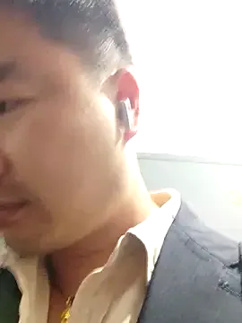 guozuo – webcam model profile photo