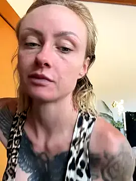 NinaMuller – webcam model profile photo Image 7